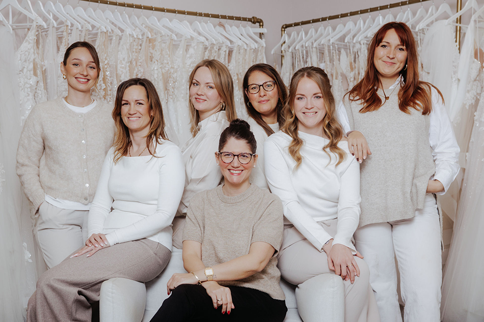Team der Maleika Braut Boutique in Krefeld NRW auf der Königsstraße